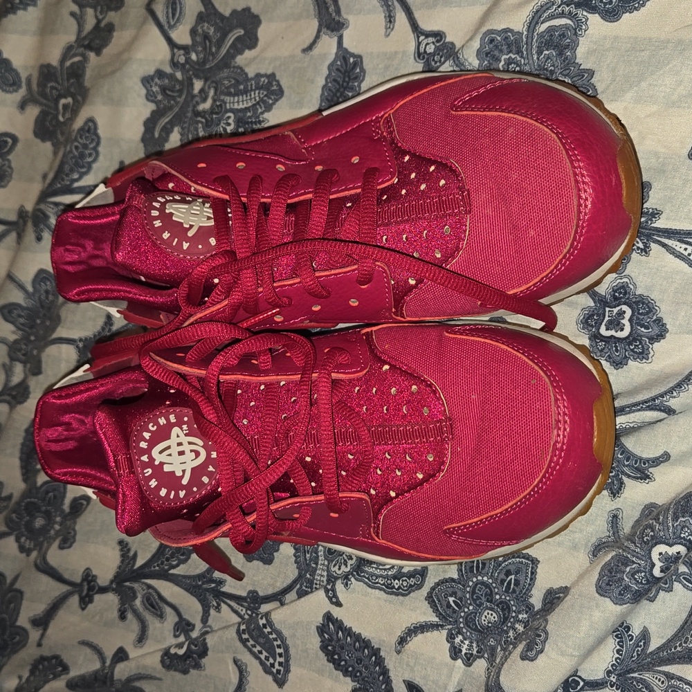 Nike Air Huarache Run Hot pink size 8